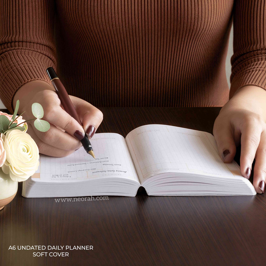 A6 - UNDATED - DAILY PLANNER - SOFT COVER