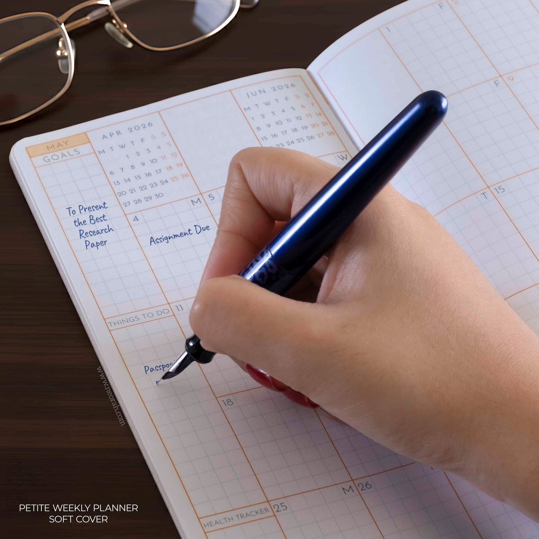 PETITE - 2026 - WEEKLY PLANNER  - 176 PAGES - SOFT COVER