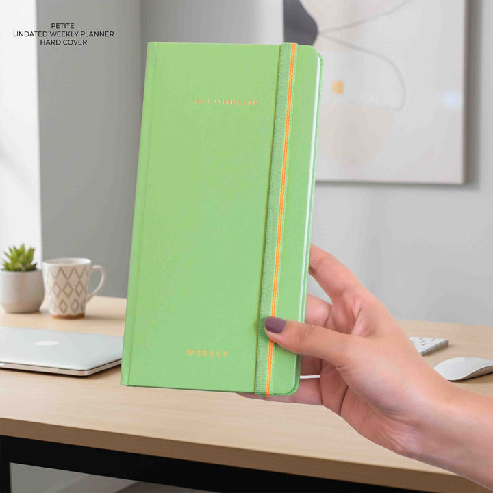 PETITE - UNDATED - WEEKLY PLANNER - HARD COVER