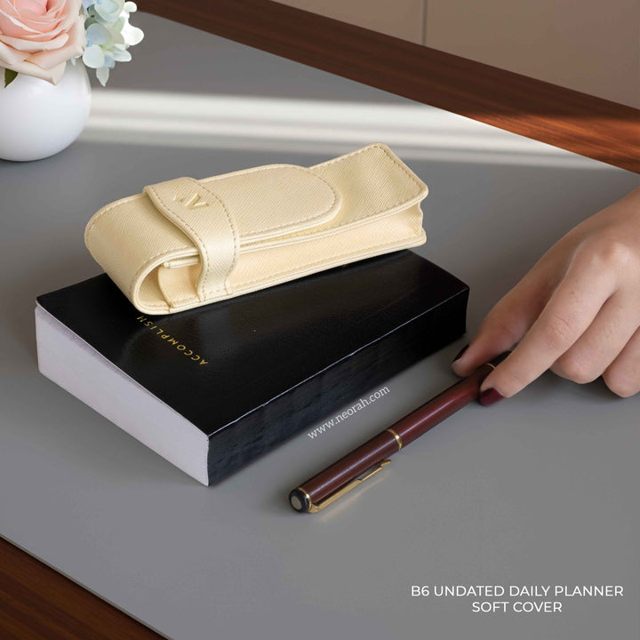 B6 - UNDATED - DAILY PLANNER - SOFT COVER