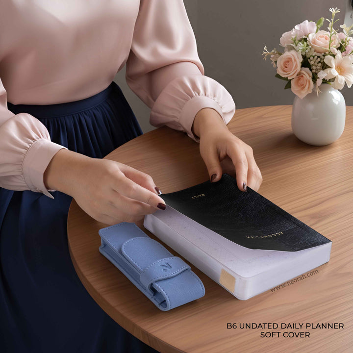 B6 - UNDATED - DAILY PLANNER - SOFT COVER