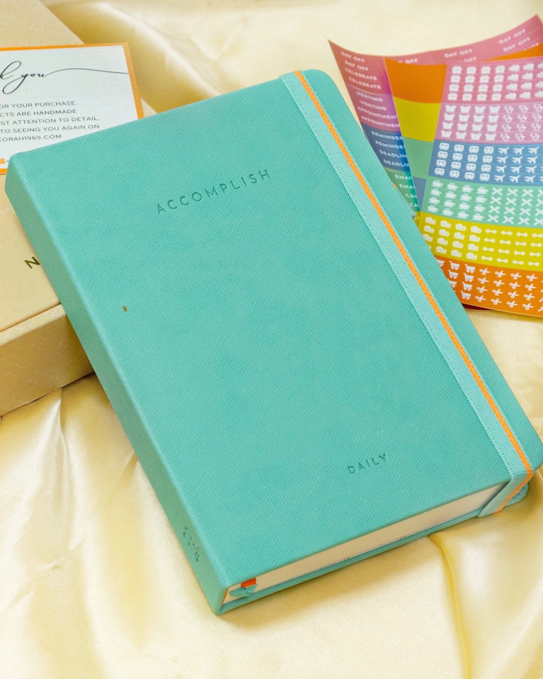 A5 - UNDATED - DAILY PLANNER - HARD COVER