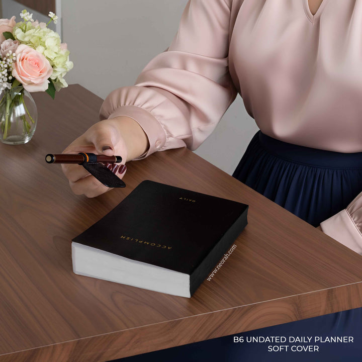 B6 - UNDATED - DAILY PLANNER - SOFT COVER