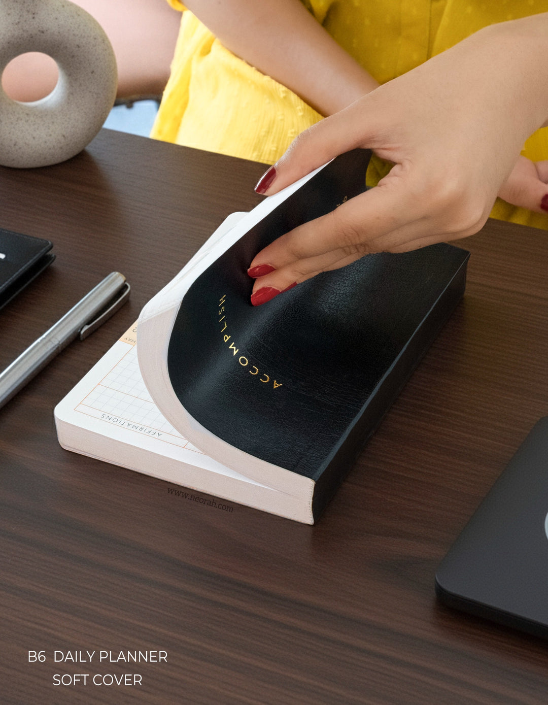 B6 - 2026 - DAILY PLANNER  - 512 PAGES - SOFT COVER