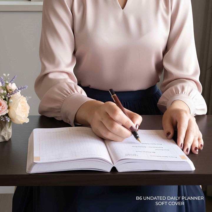 B6 - UNDATED - DAILY PLANNER - SOFT COVER