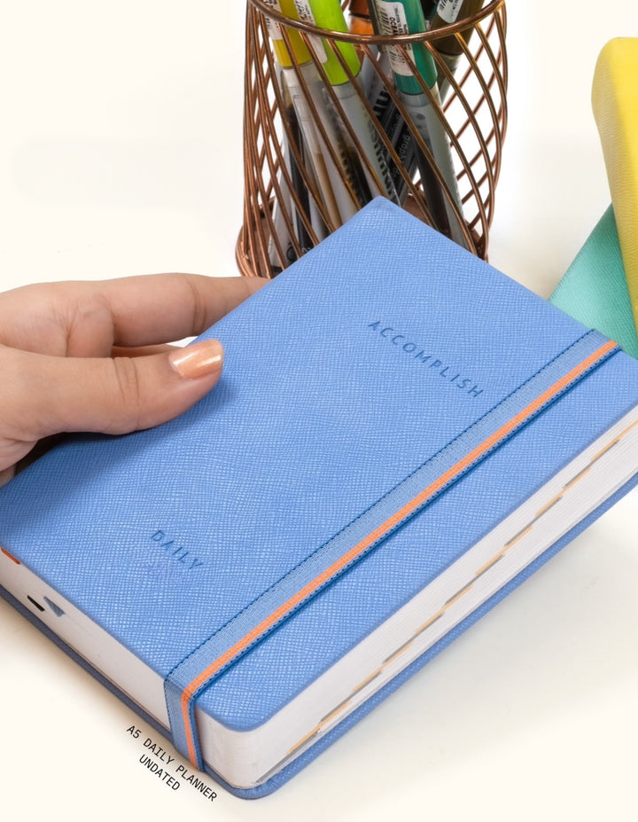 A5 - UNDATED - DAILY PLANNER - HARD COVER