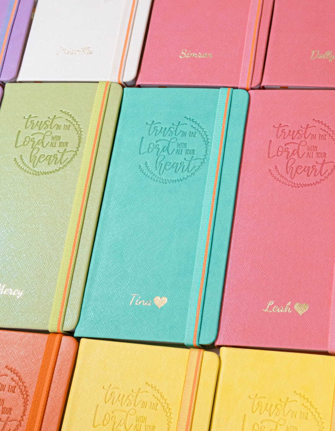 PETITE - UNDATED - WEEKLY PLANNER - HARD COVER