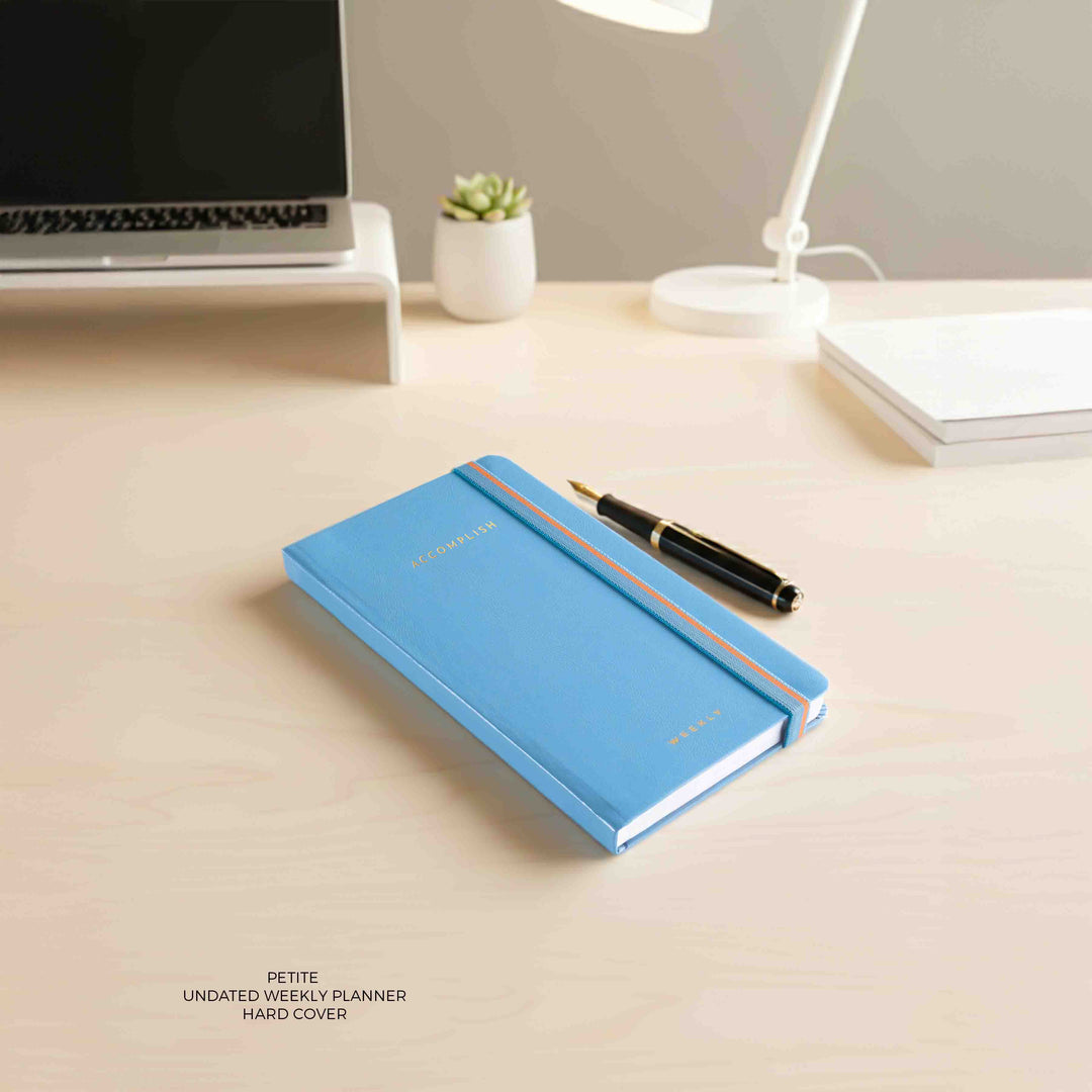 PETITE - UNDATED - WEEKLY PLANNER - HARD COVER